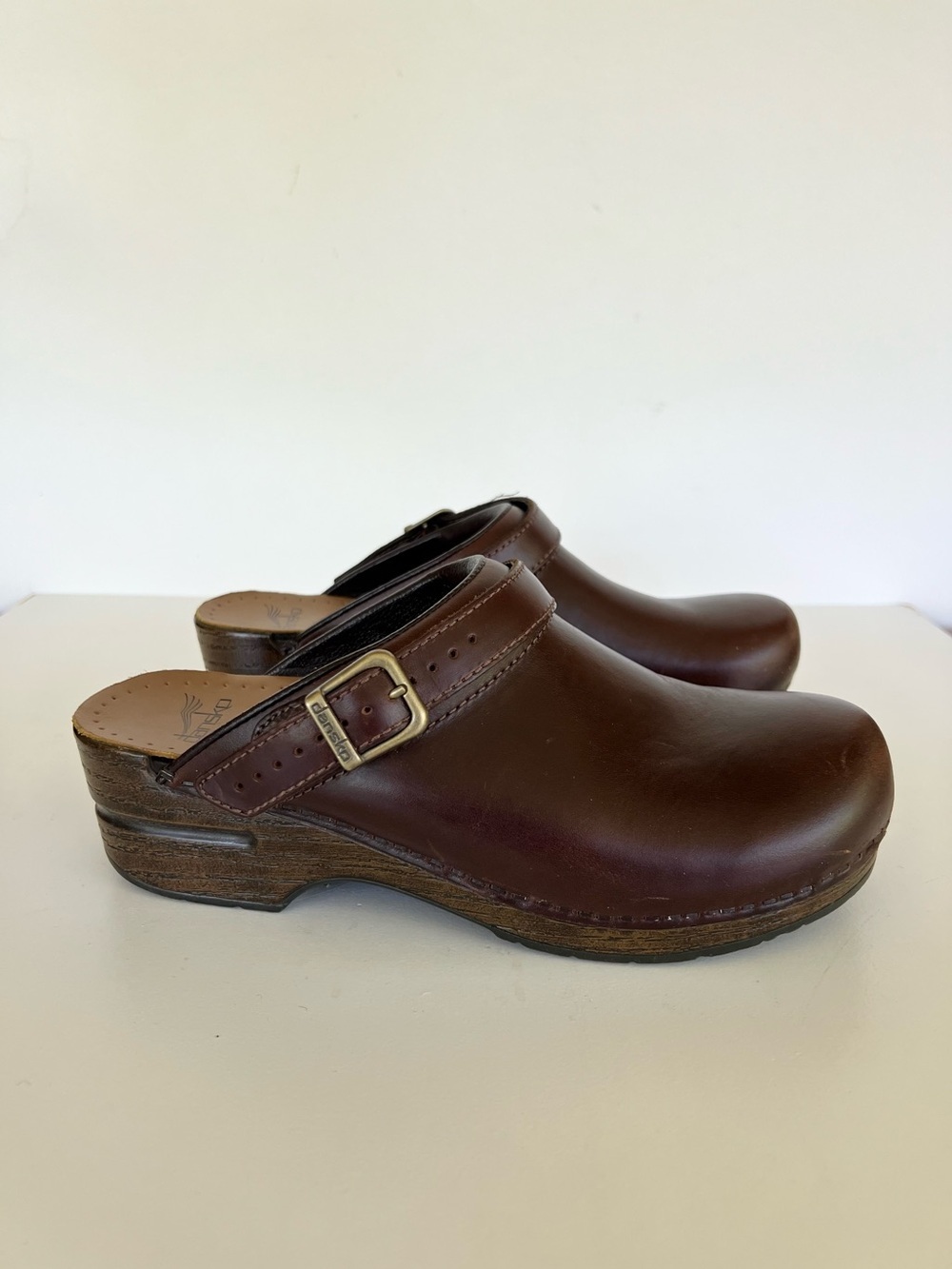 Dansko Ingrid Leather Professional Stapled Clogs in Antique Brown Oiled, 41